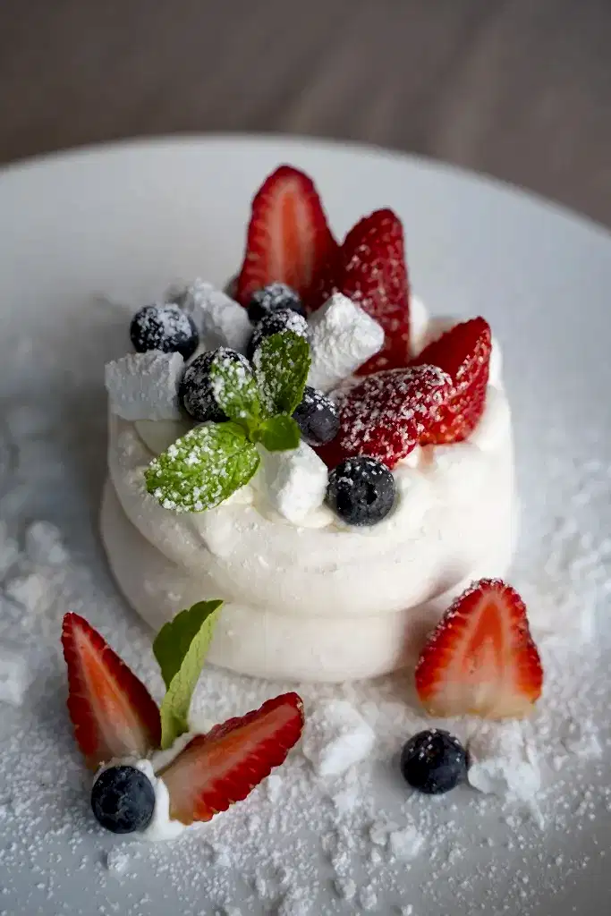 ХОТИТЕ УЗНАТЬ ИНТЕРЕСНУЮ ИСТОРИЮ ДЕСЕРТА «ПАВЛОВА»? deset_anna_pavlova_1.jpg