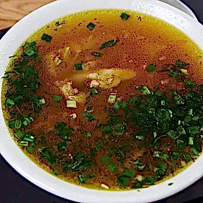 Суп куриный с домашней лапшой Суп куриный с домашней лапшой