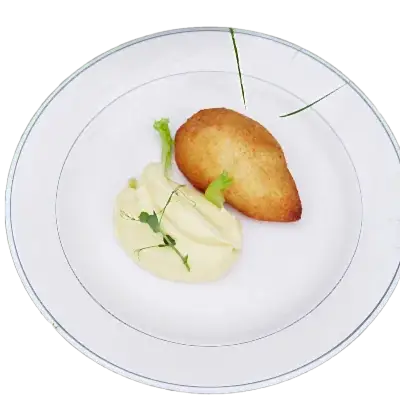 Котлета по-киевски с картофельным пюре Котлета по-киевски с картофельным пюре