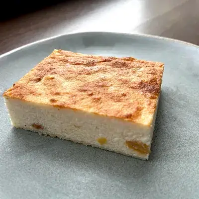 Запеканка творожная с изюмом, сметаной Запеканка творожная с изюмом, сметаной