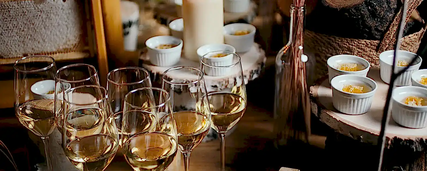 Обслуживание выездных мероприятий и кейтеринг Обслуживание выездных мероприятий и кейтеринг